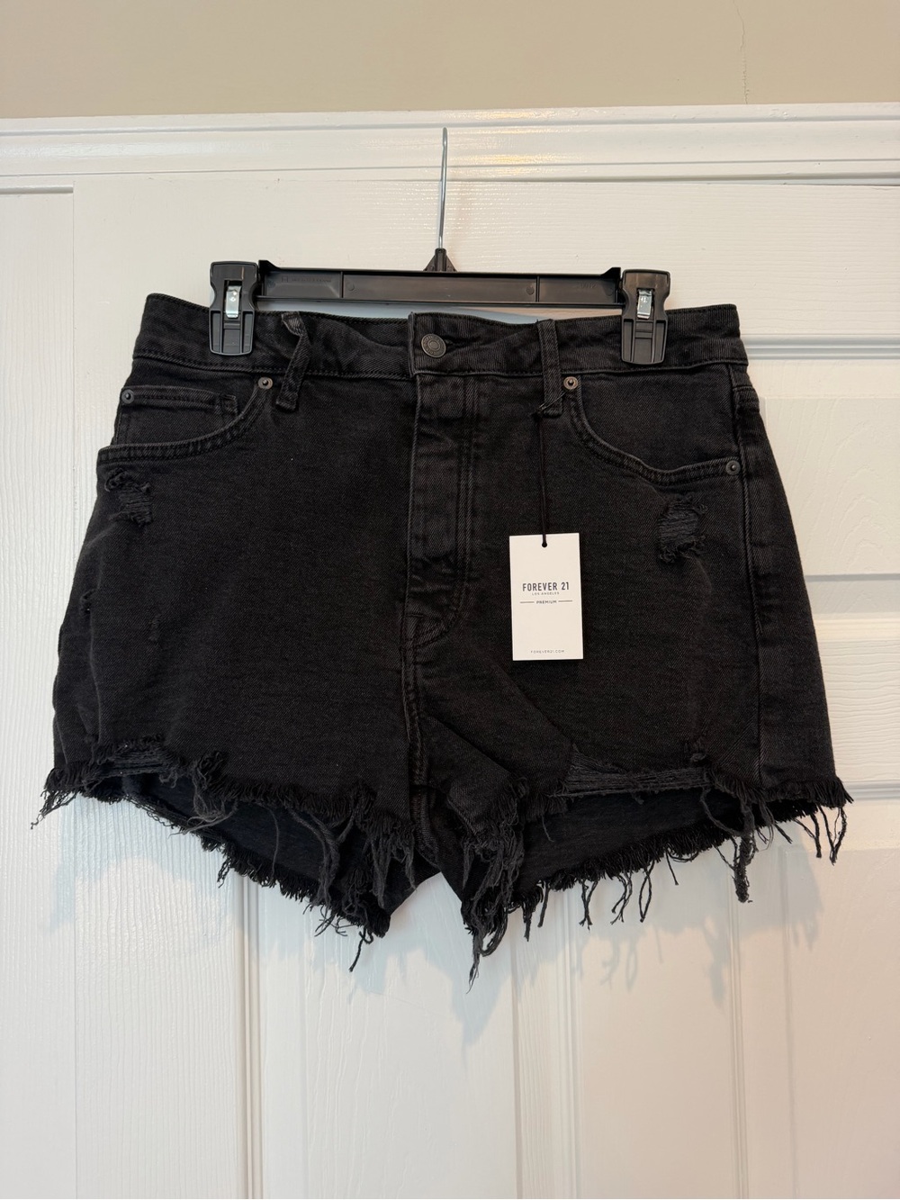 NWT Forever 21 Premium Black Distressed Denim Shorts Size 30